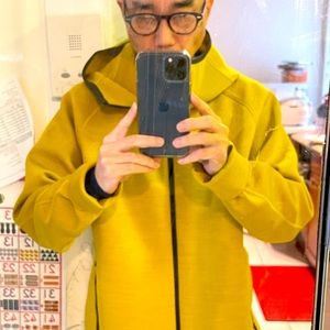 Super NICE GOLD Uniqlo Medium Poly Spandex Hoodie Zip Up Jacket